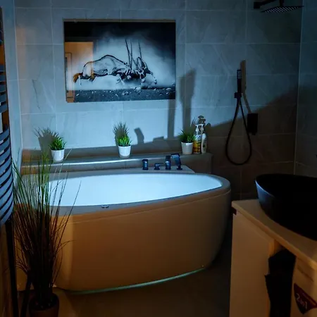 Stylish In The Heart Of Tallinn, Free Parking Apartmán *